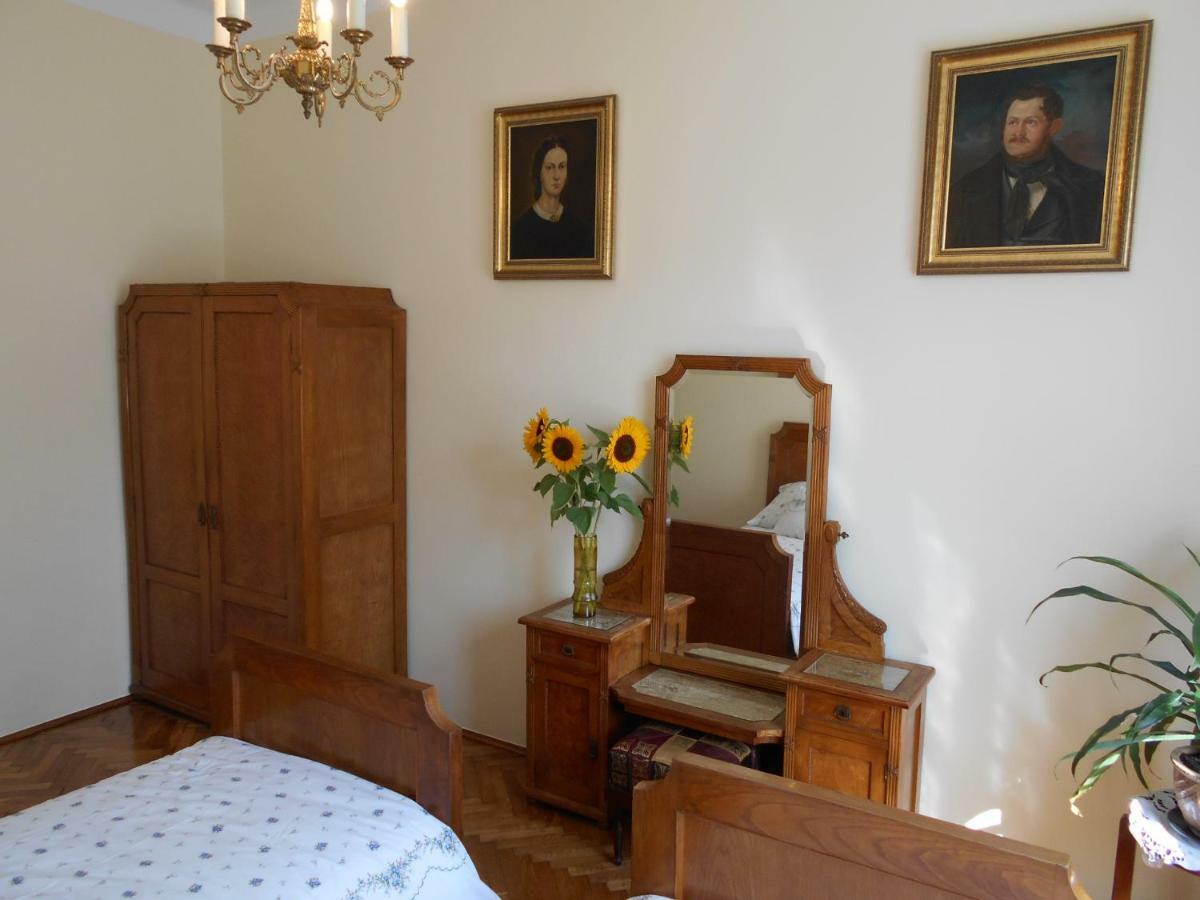 Apartament Krakowski Styl Esterno foto